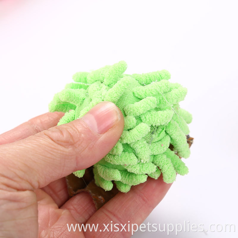 shaggy plush cat ball with rattle playing toy for cat